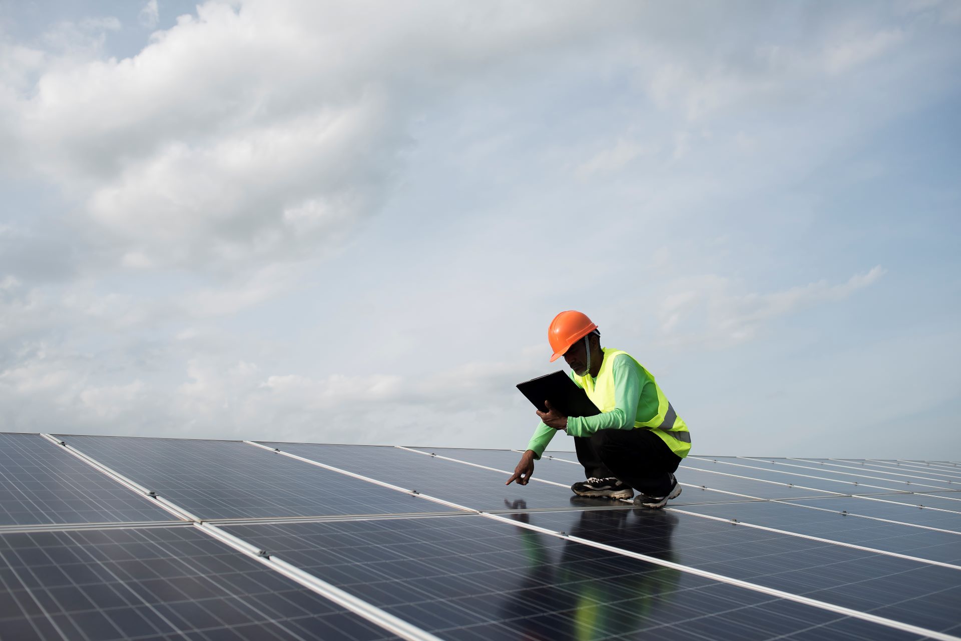 Integrating Solar Panels in South African Construction Projects